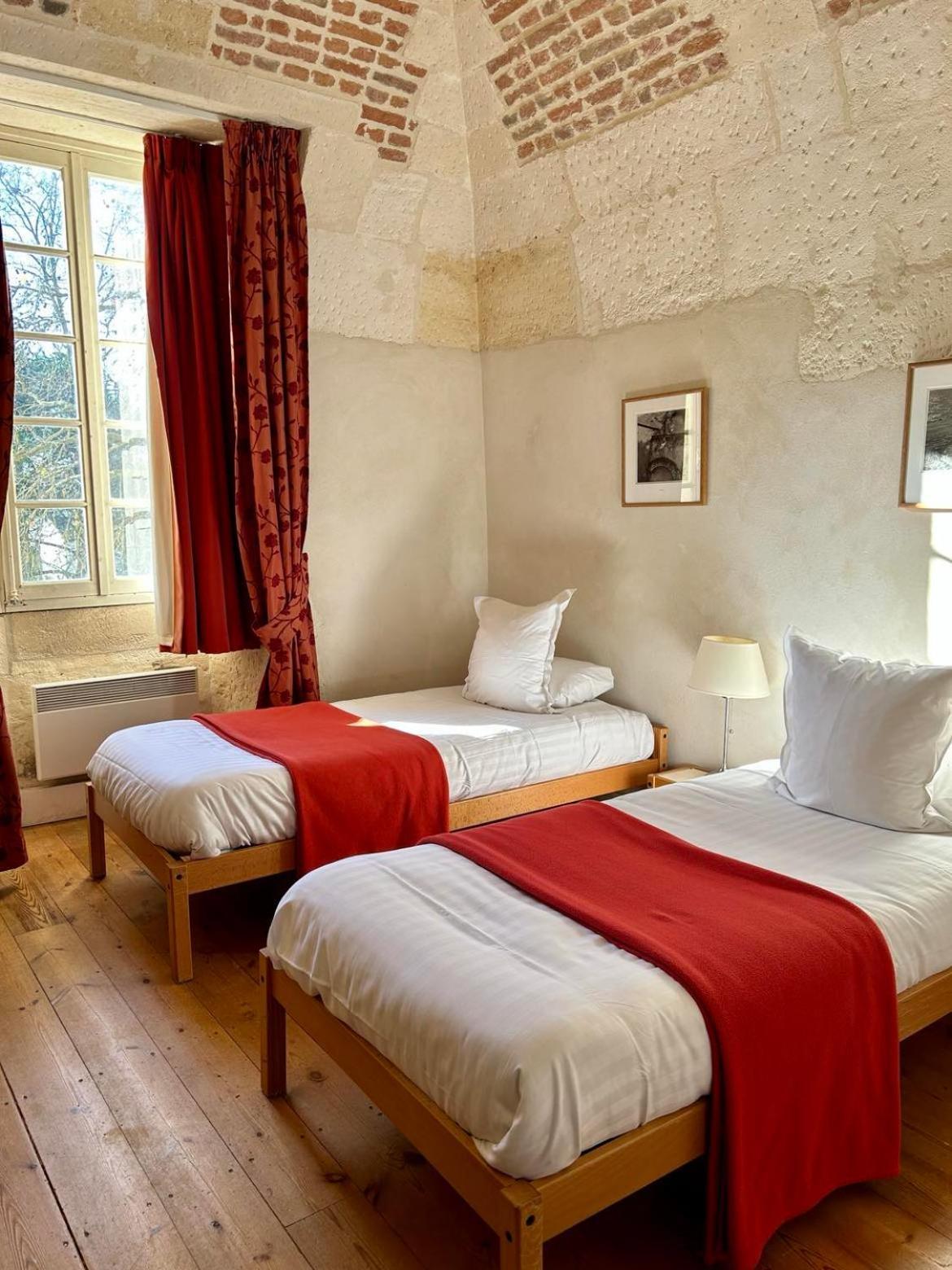Les Chambres De L'Abbaye Saintes Kültér fotó