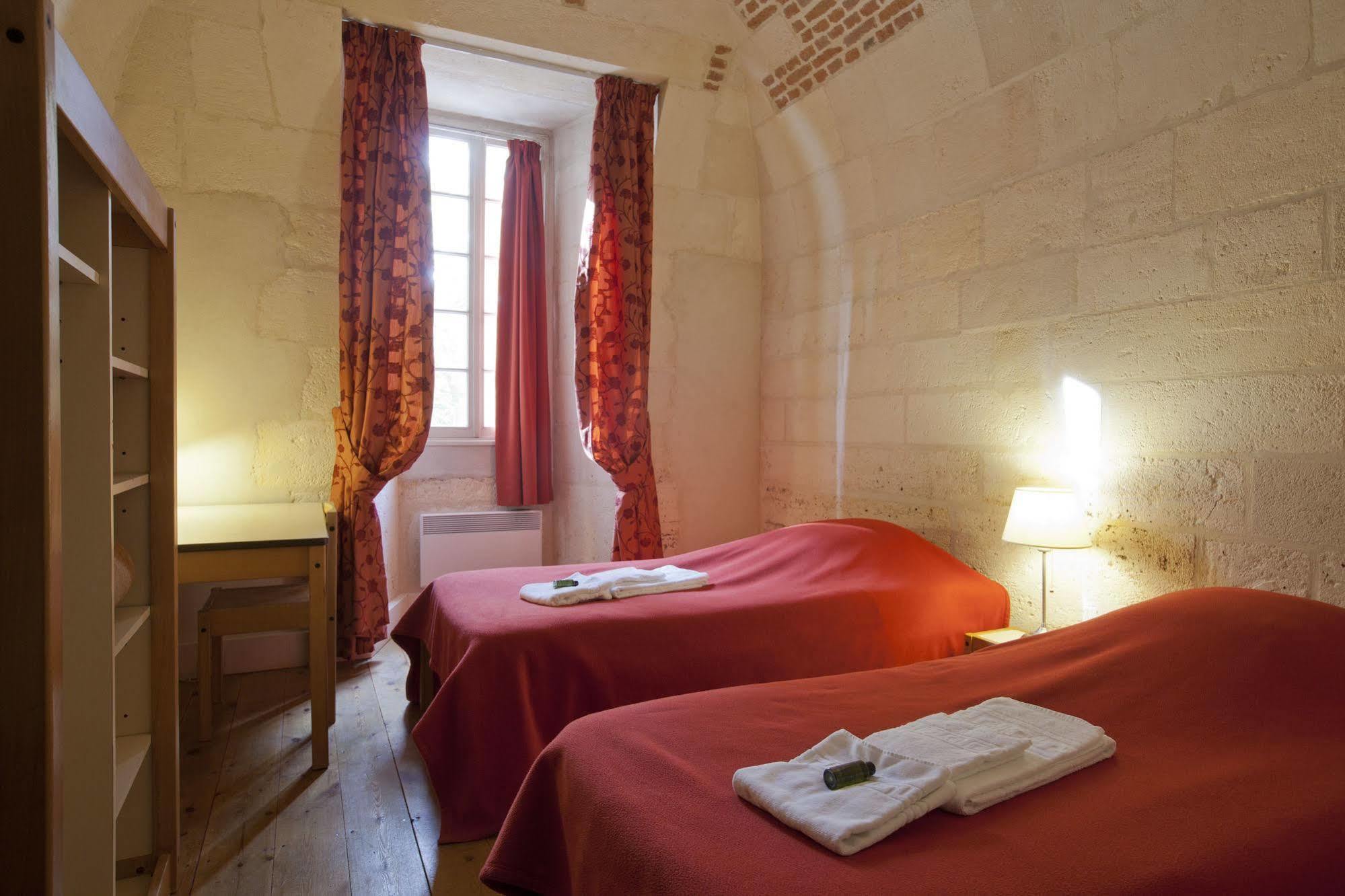 Les Chambres De L'Abbaye Saintes Kültér fotó