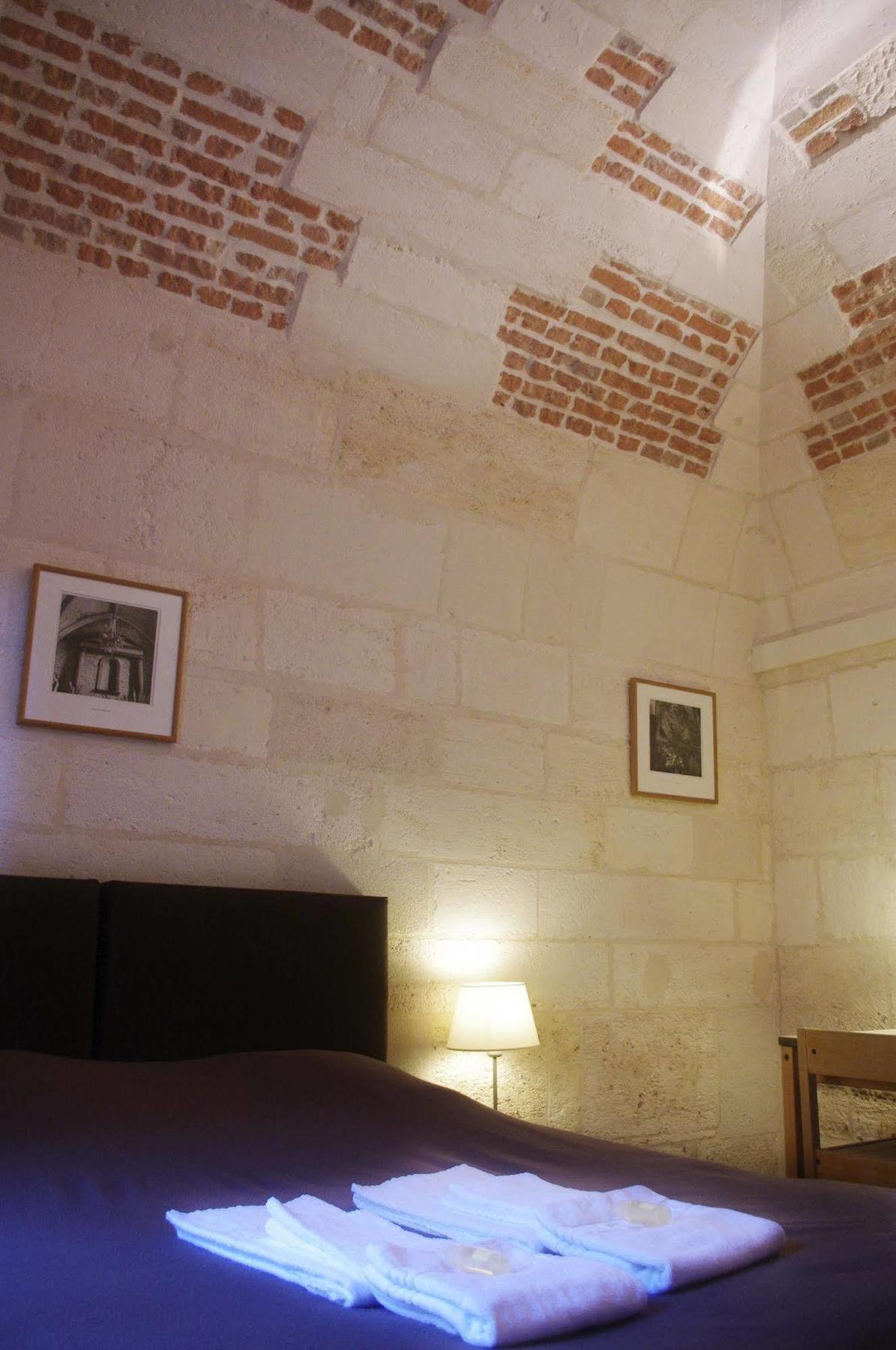 Les Chambres De L'Abbaye Saintes Kültér fotó